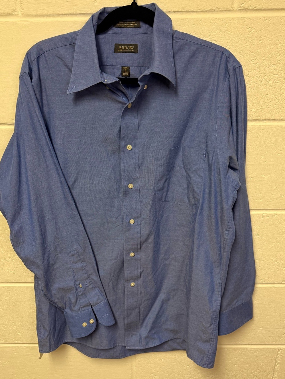 Arrow Men's Light Blue Long-Sleeve Dress Shirt